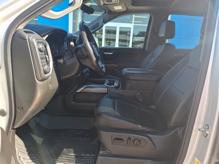 2020 Chevrolet Silverado 1500 LTZ | Photo 13 of 23
