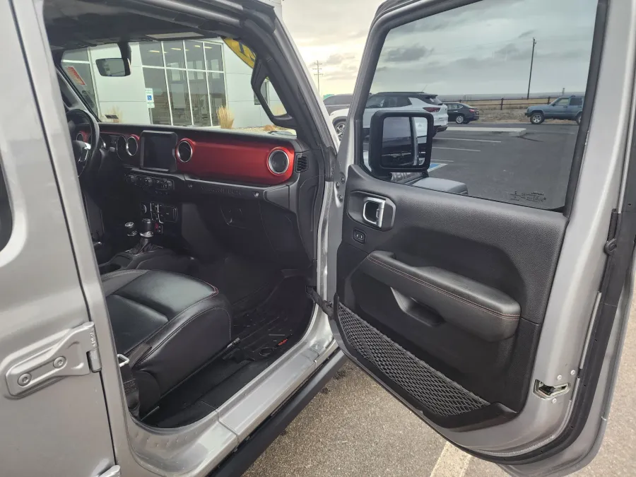 2021 Jeep Wrangler Unlimited Rubicon | Photo 16 of 22