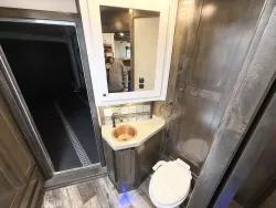 2024 Cimarron Freedom LQ | Thumbnail Photo 11 of 26