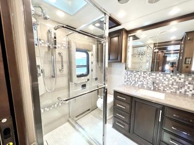2023 Newmar Supreme Aire 4509 | Thumbnail Photo 19 of 37