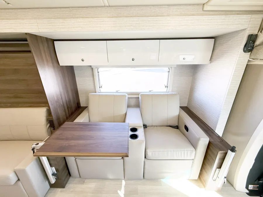 2022 Winnebago Navion 24D | Photo 7 of 23