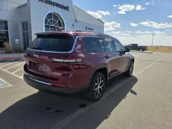 2023 Jeep Grand Cherokee L Limited | Thumbnail Photo 7 of 29