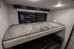 2022 Coachmen Brookstone 398MBL | Thumbnail Photo 18 of 27