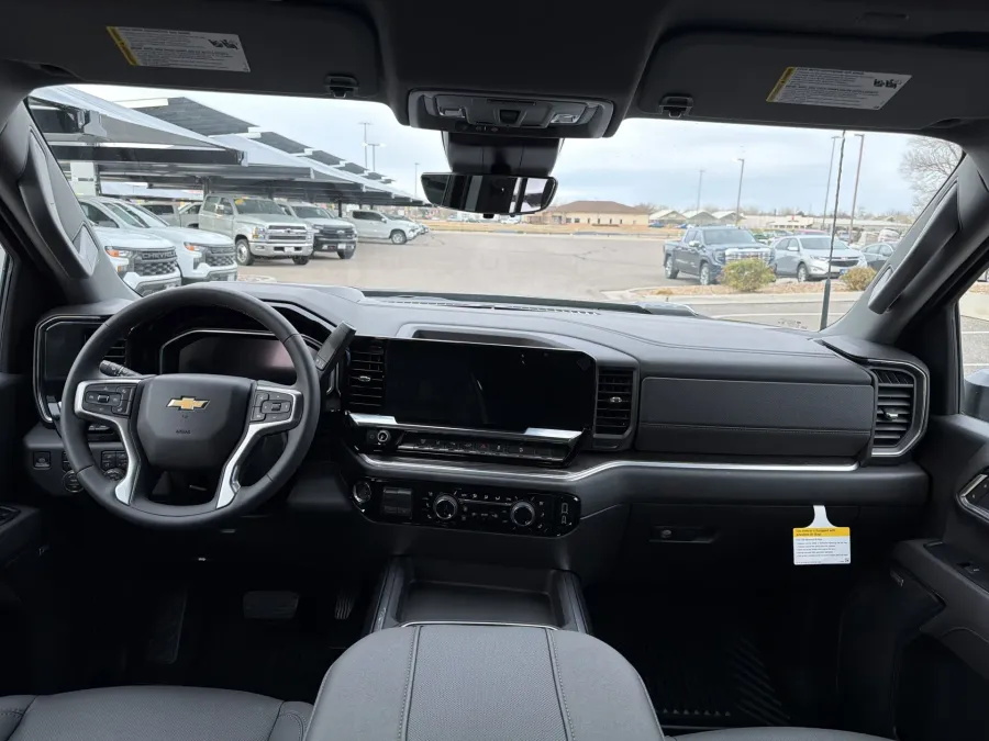 2026 Chevrolet Silverado 2500HD LTZ | Photo 11 of 20