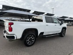 2022 Chevrolet Silverado 2500HD High Country | Thumbnail Photo 5 of 22