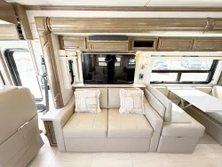 2027 Newmar Ventana 4345 | Thumbnail Photo 10 of 33