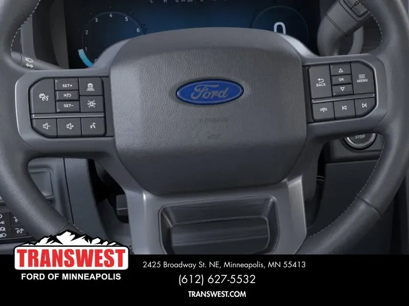 2025 Ford F-150 XLT | Photo 11 of 22