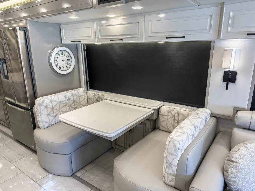 2027 Newmar London Aire 4569 | Photo 13 of 45