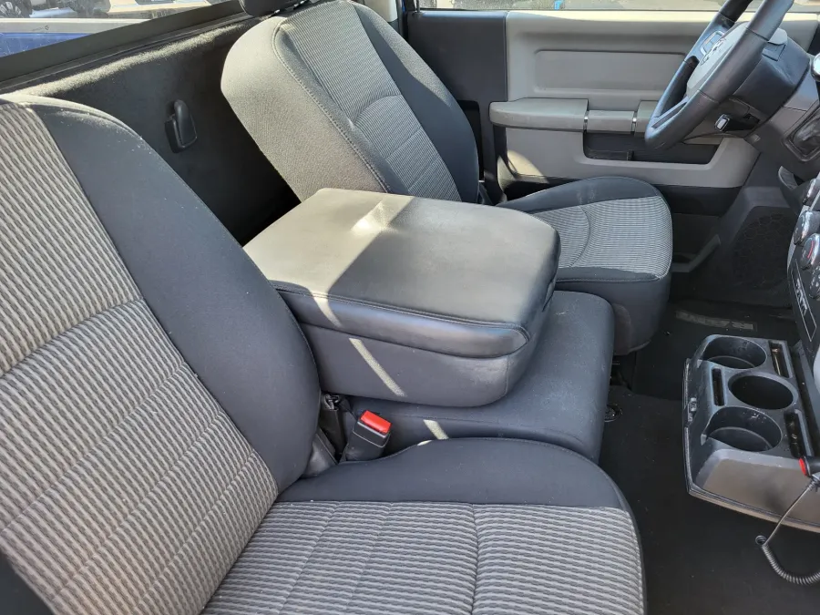 2010 Dodge Ram 1500 SLT | Photo 12 of 21