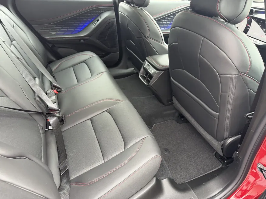 2026 Dodge Charger R/T Plus | Photo 12 of 28