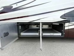 2013 Tiffin Zephyr | Thumbnail Photo 32 of 32