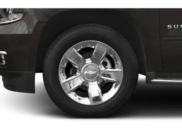 2015 Chevrolet Suburban | Photo 7 of 14