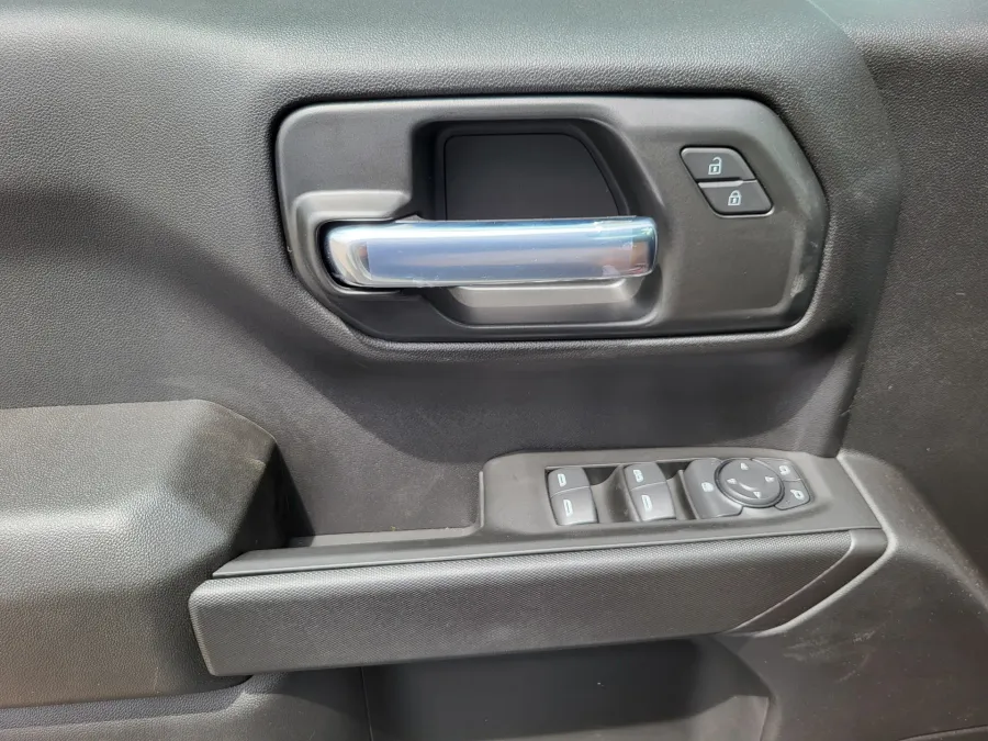 2026 GMC Sierra 1500 Pro | Photo 18 of 24