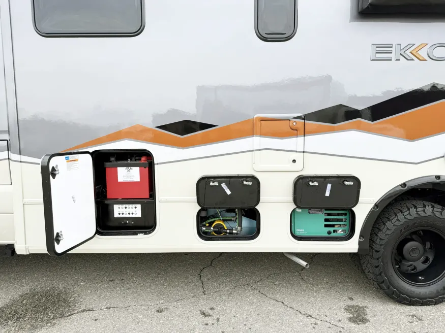 2026 Winnebago EKKO 23B | Photo 24 of 23