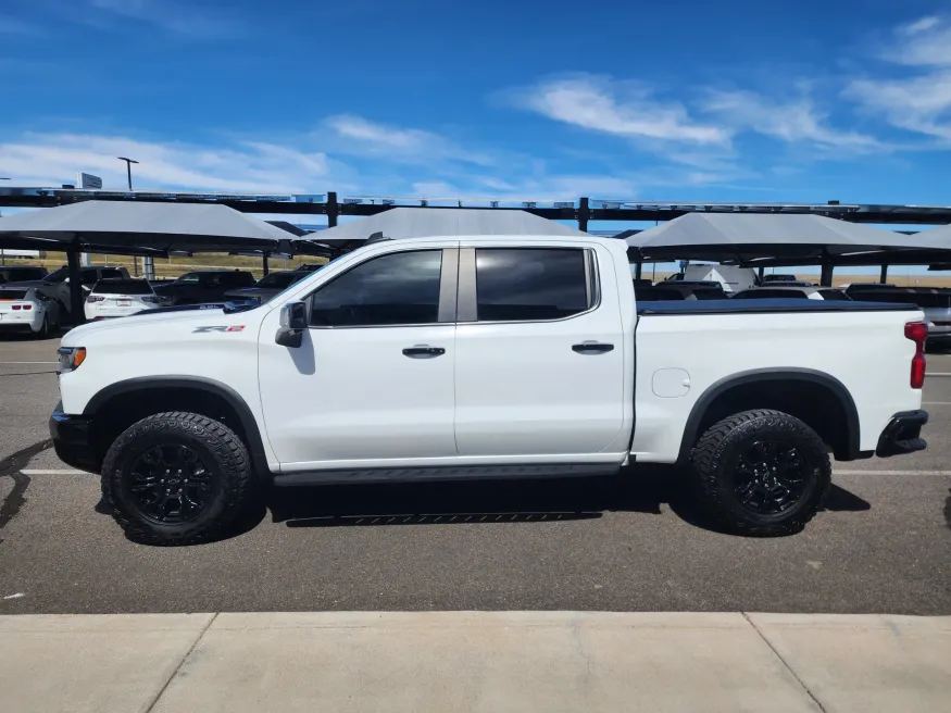 2023 Chevrolet Silverado 1500 ZR2 | Photo 5 of 33