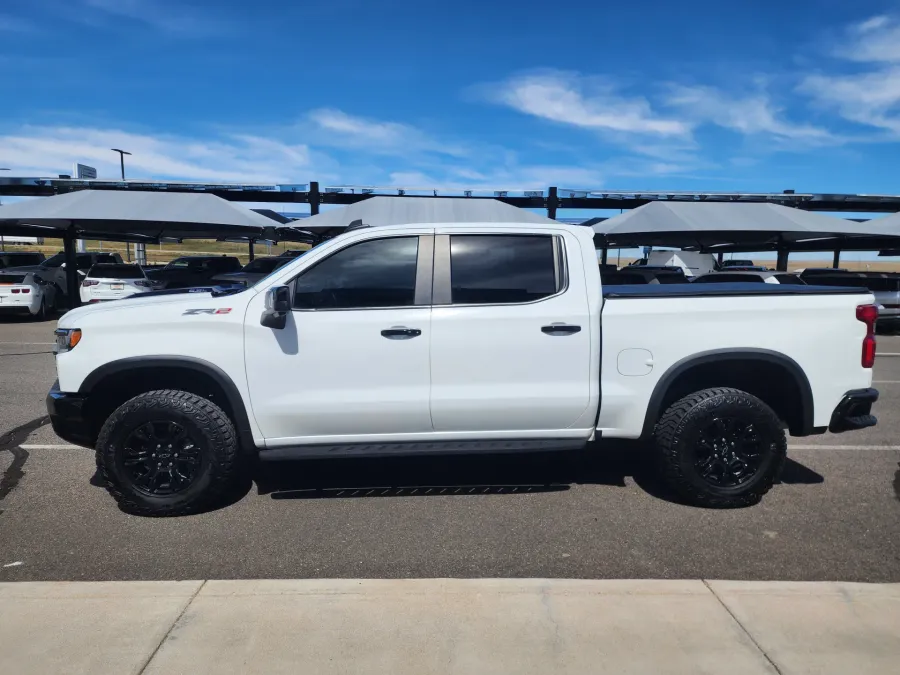 2023 Chevrolet Silverado 1500 ZR2 | Photo 5 of 33
