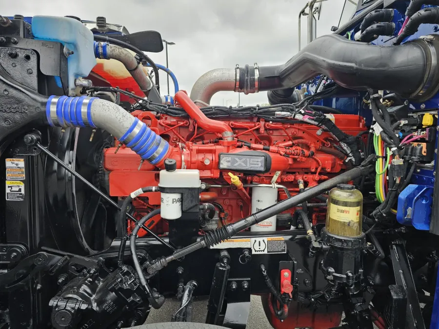 2022 Peterbilt 389 | Photo 17 of 22