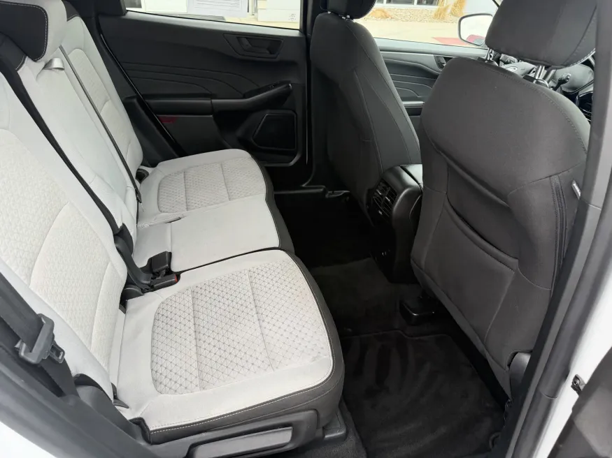 2024 Ford Escape Active | Photo 8 of 16