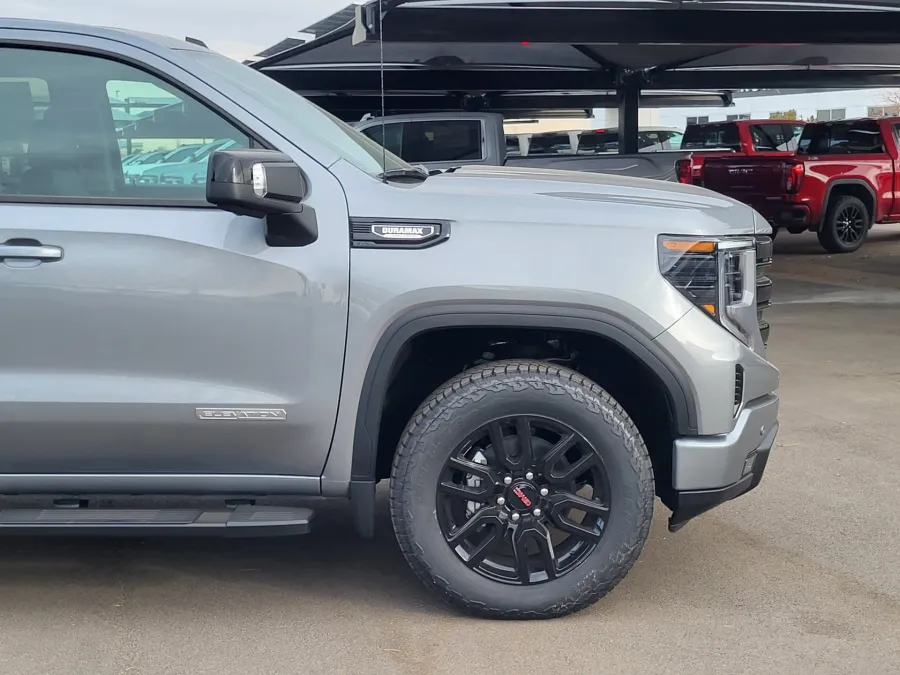2026 GMC Sierra 1500 Elevation | Photo 5 of 24