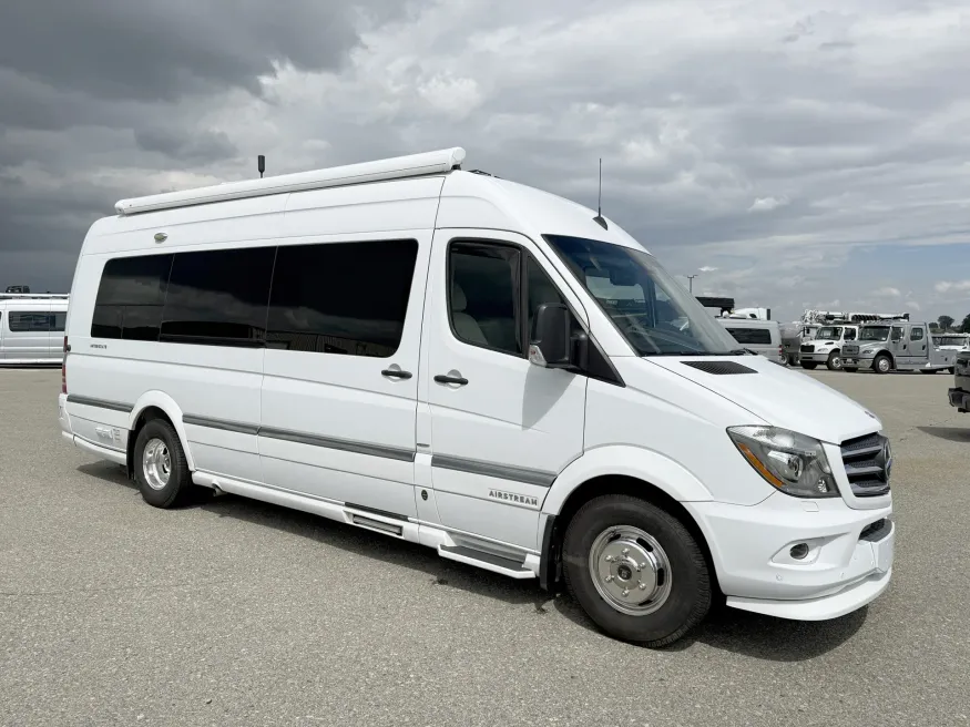 2016 Airstream Interstate EXT Lounge | Photo 1 of 20