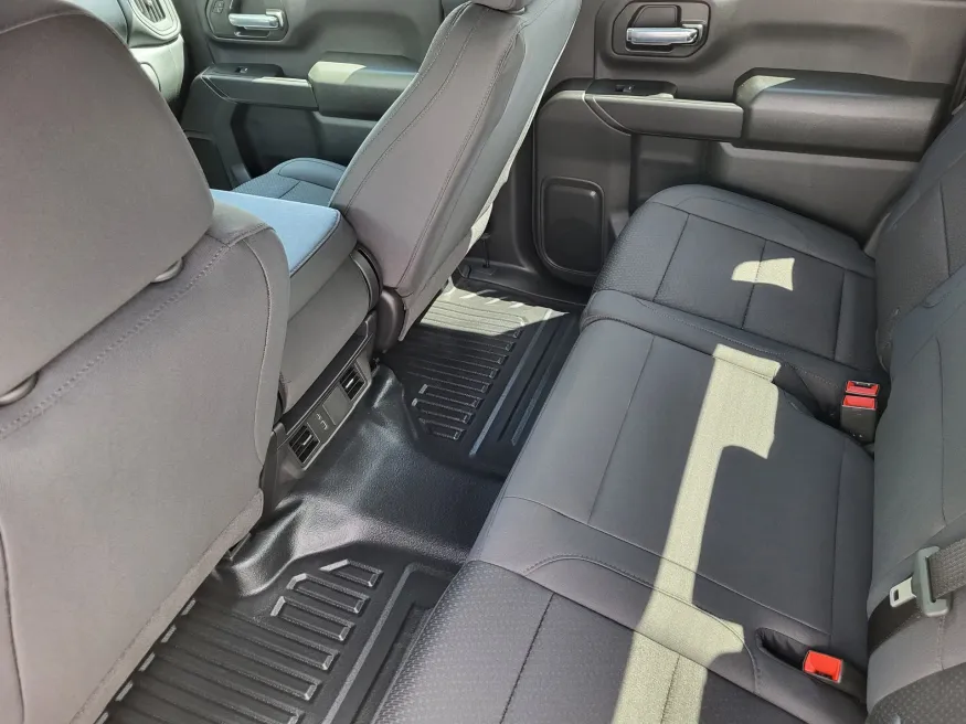 2026 GMC Sierra 2500HD Pro | Photo 21 of 24