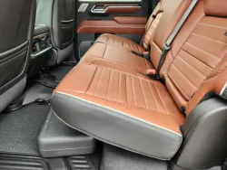 2026 GMC Sierra 3500HD Denali Ultimate | Thumbnail Photo 10 of 31