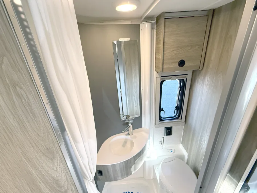 2025 Winnebago EKKO 23B | Photo 14 of 28