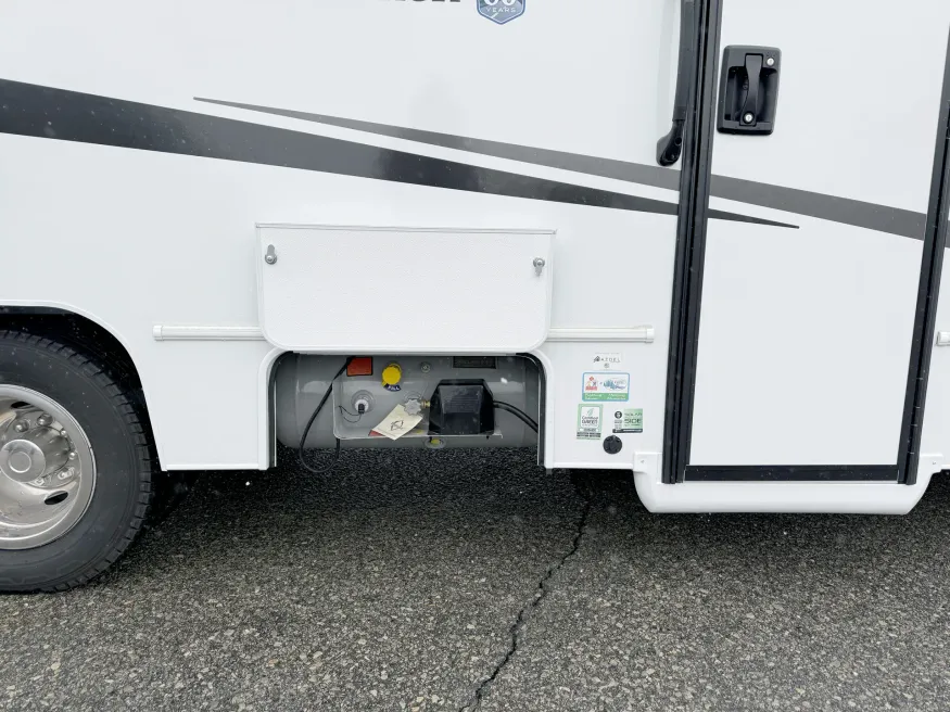 2025 Coachmen Leprechaun 220XG | Photo 19 of 21