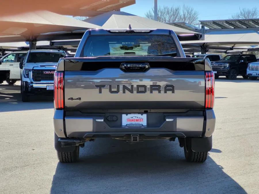 2024 Toyota Tundra 4WD Platinum | Photo 4 of 24