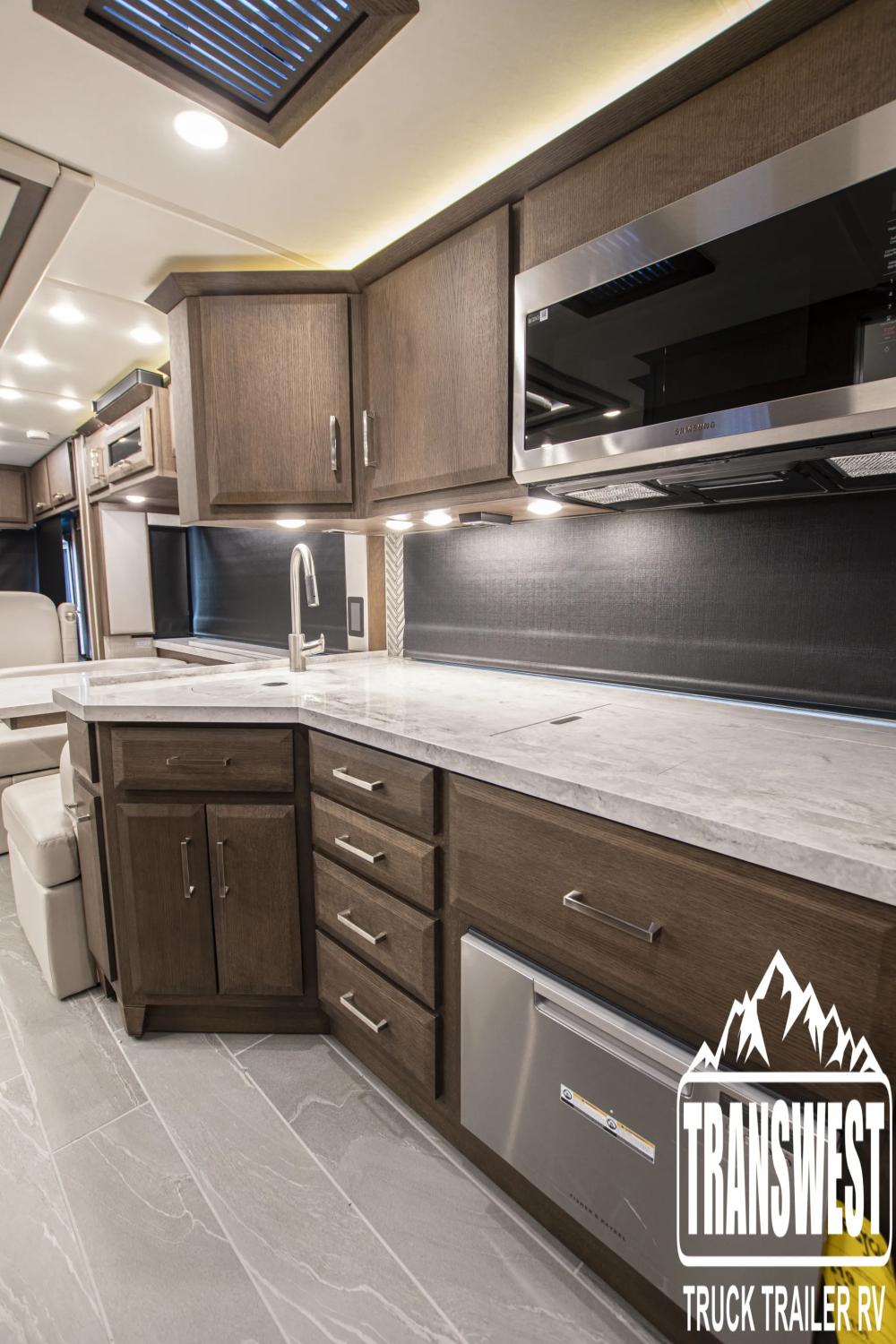 2023 Newmar New Aire 3543 | Photo 21 of 36