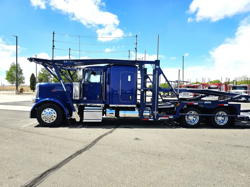 2024 Peterbilt 389 | Photo 13 of 32