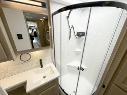 2026 Renegade Valencia 39RB | Thumbnail Photo 18 of 29