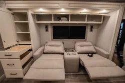 2026 Tiffin Byway 33FL | Thumbnail Photo 8 of 17