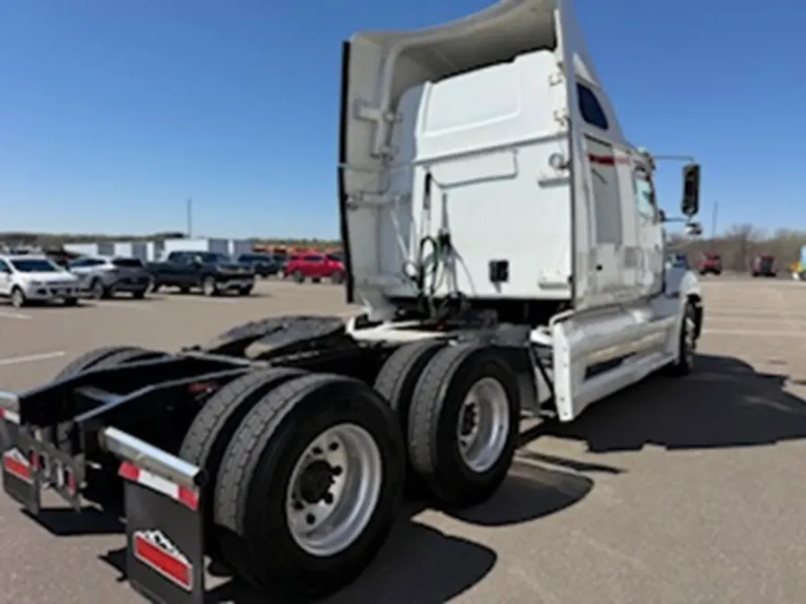 2022 Western Star 5700XE | Photo 6 of 16