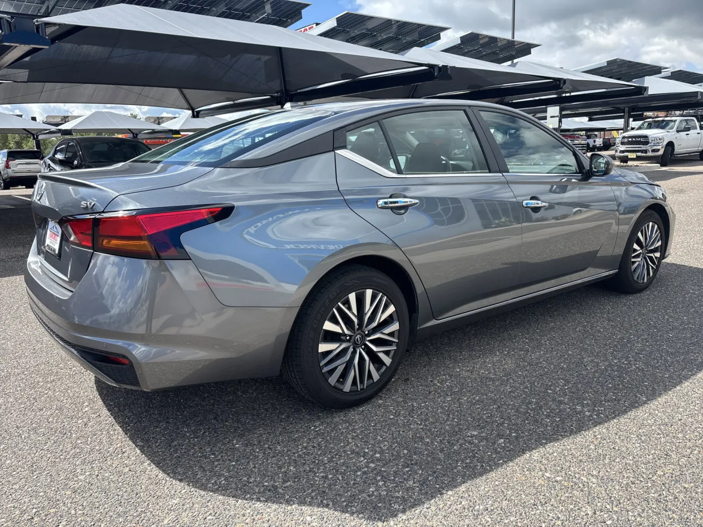 2023 Nissan Altima 2.5 SV | Photo 4 of 19