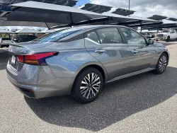 2023 Nissan Altima 2.5 SV | Thumbnail Photo 4 of 19