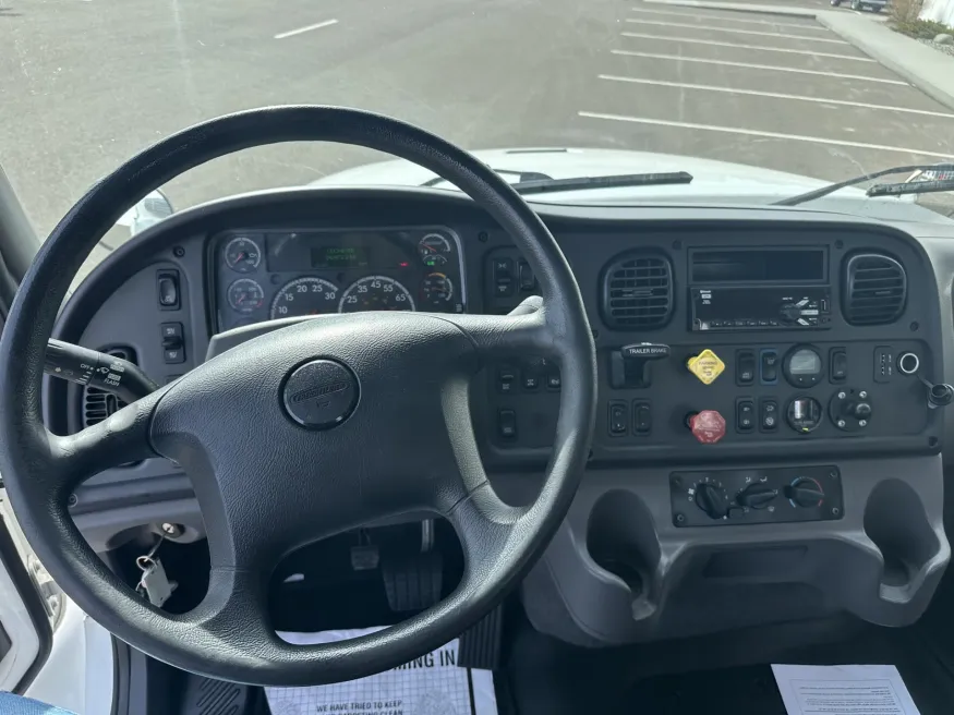 2019 Freightliner M2 112 | Photo 11 of 14