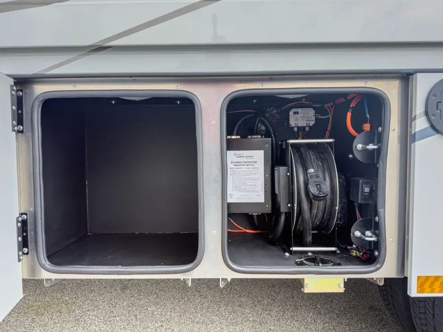 2026 Renegade Veracruz 32VDS | Photo 33 of 34