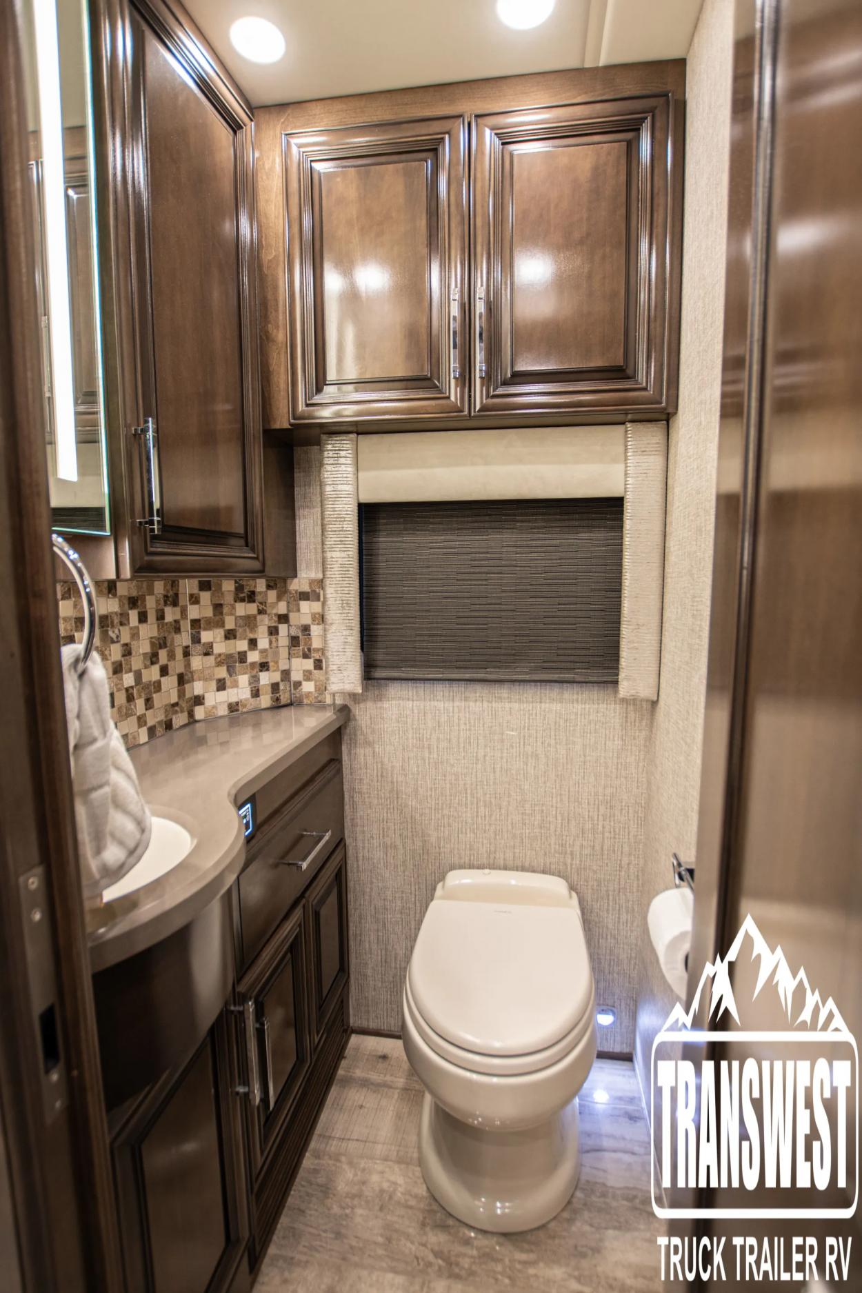 2021 Newmar Supreme Aire 4573 | Photo 21 of 42