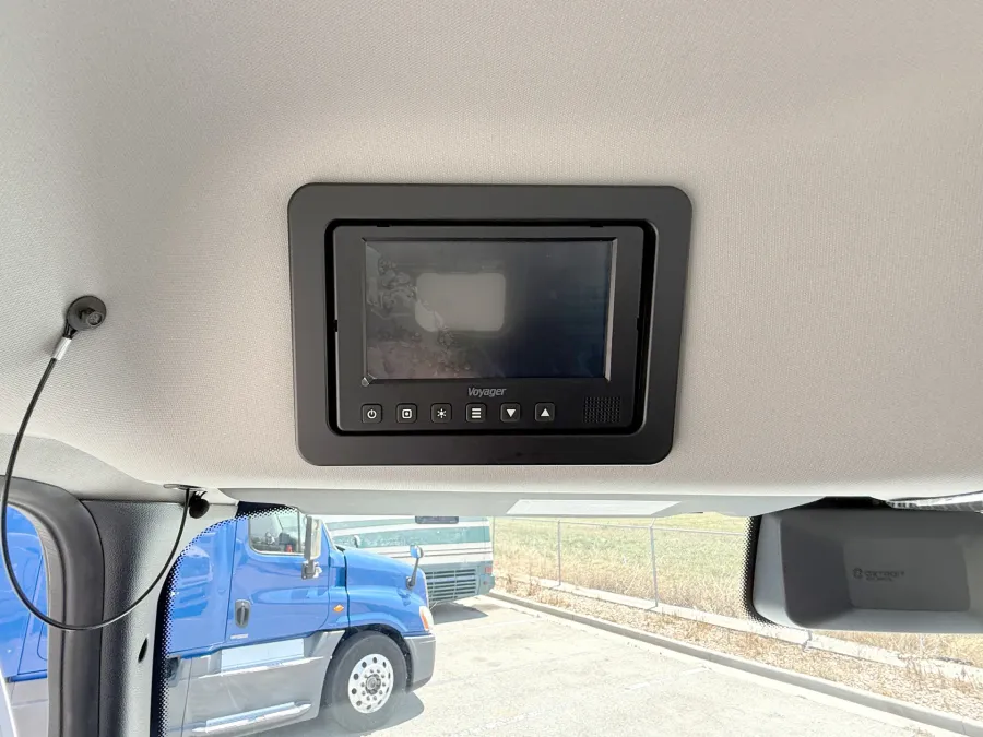 2025 Freightliner M2 106 Plus Summit Hauler | Photo 8 of 24