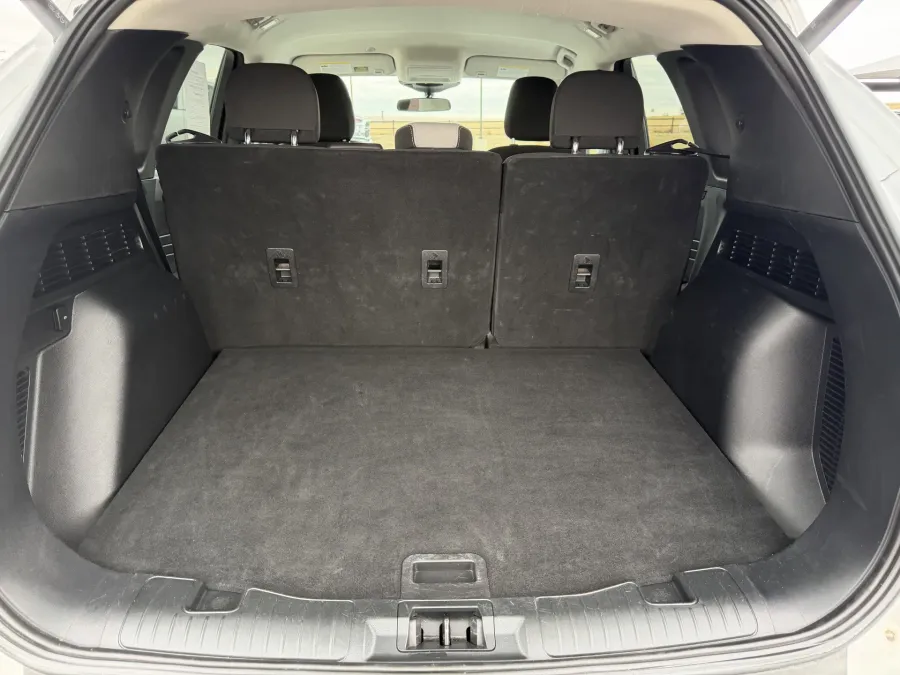 2024 Ford Escape Active | Photo 7 of 16