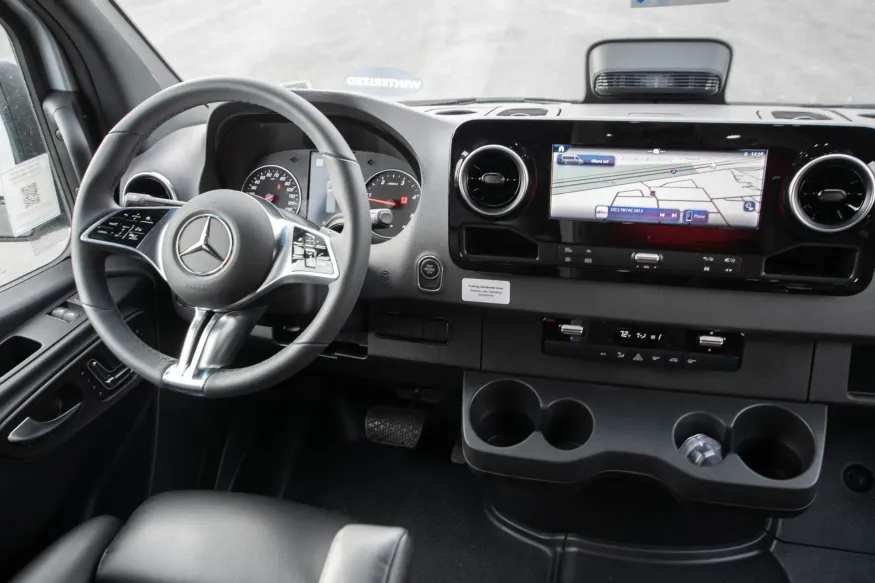 2026 Pleasure-way Ascent | Photo 9 of 20