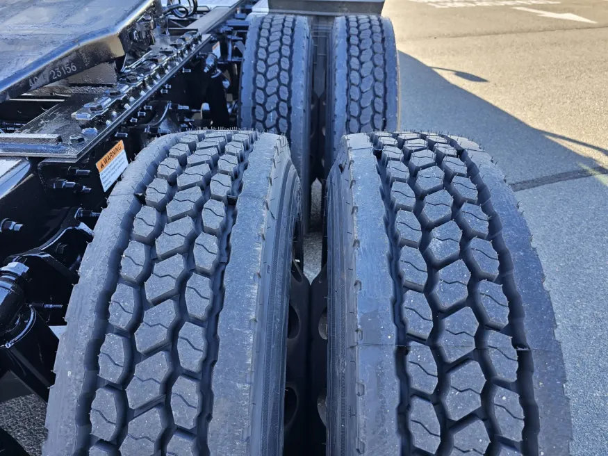 2024 Freightliner Cascadia | Photo 14 of 24