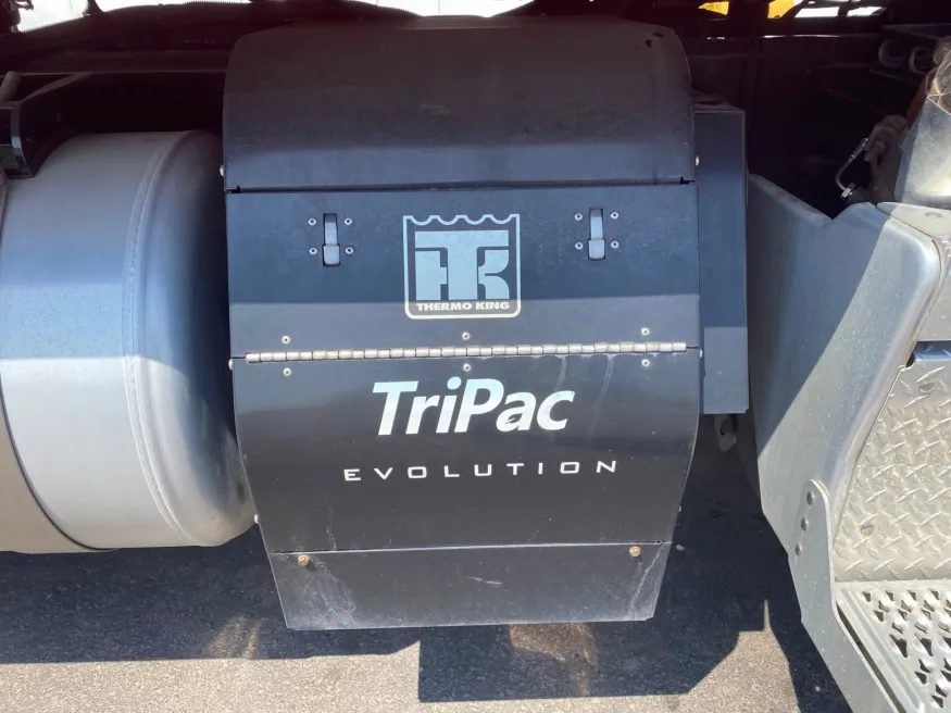 2022 Peterbilt 567 | Photo 22 of 25