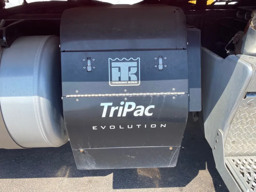 2022 Peterbilt 567 | Photo 22 of 25