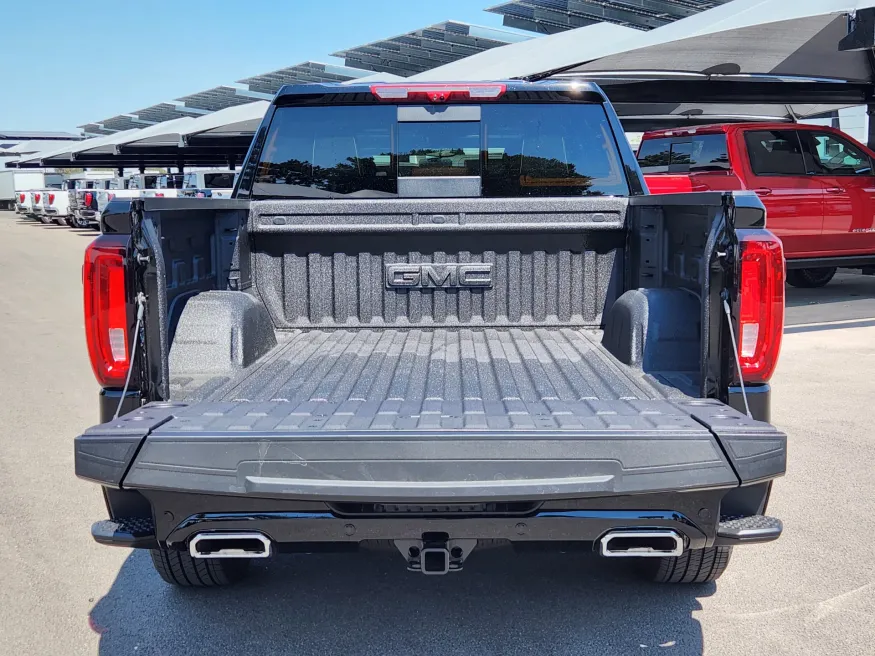 2026 GMC Sierra 1500 Denali Ultimate | Photo 14 of 29