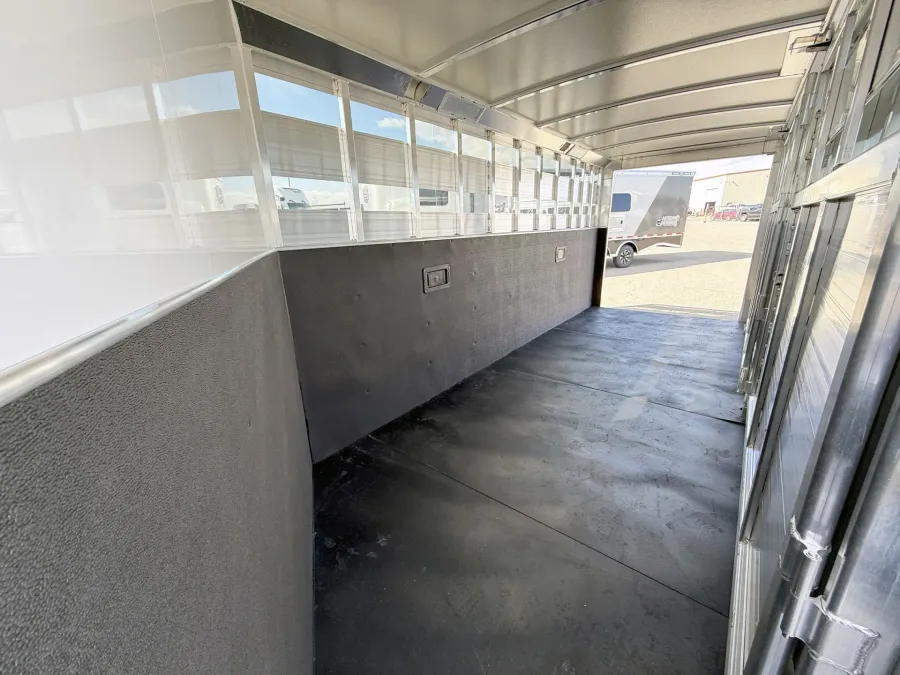 2026 Cimarron Lonestar Stock | Photo 16 of 18