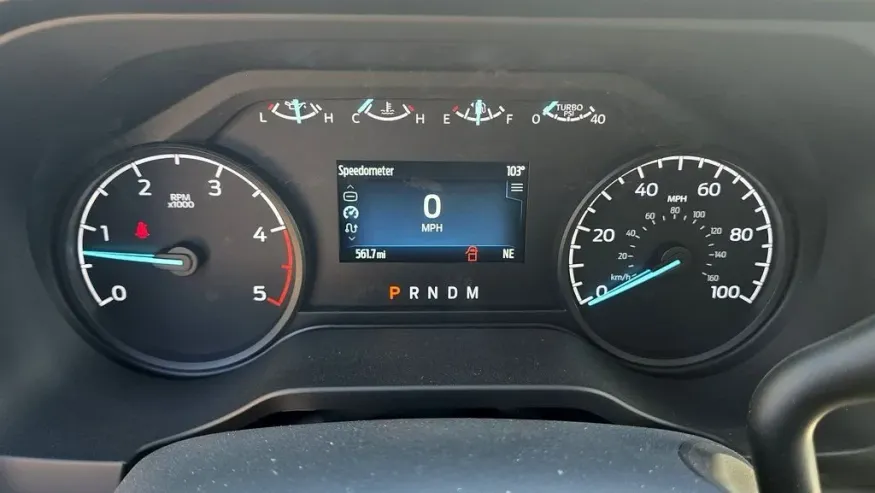 2025 Ford Super Duty F-600 | Photo 18 of 26