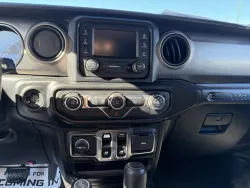 2020 Jeep Wrangler Sport S | Thumbnail Photo 13 of 14