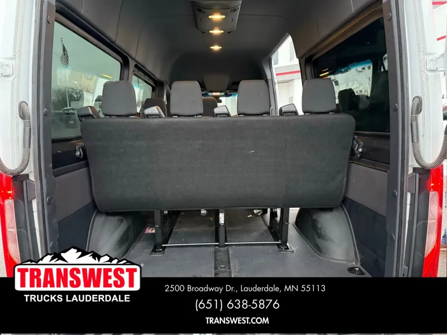 2024 Mercedes Benz Sprinter 2500 Passenger 144 WB | Photo 17 of 21